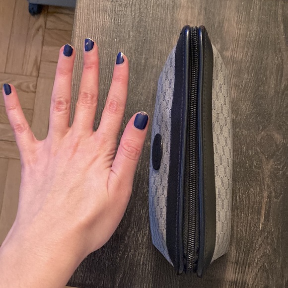 Vintage Gucci Zip Pouch - Picture 3 of 8